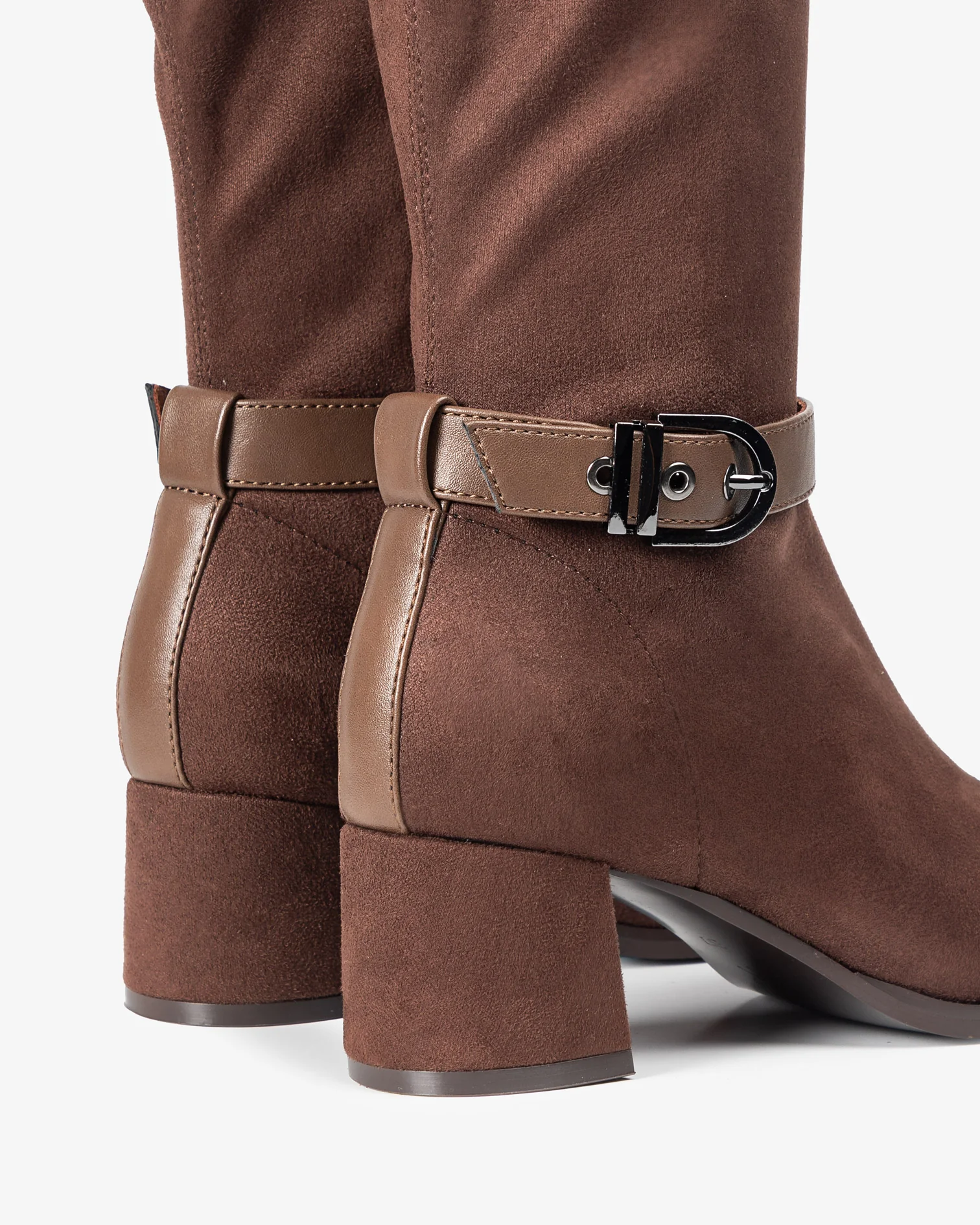 Bota Alta de Antelina Marrón Flare - Image 6