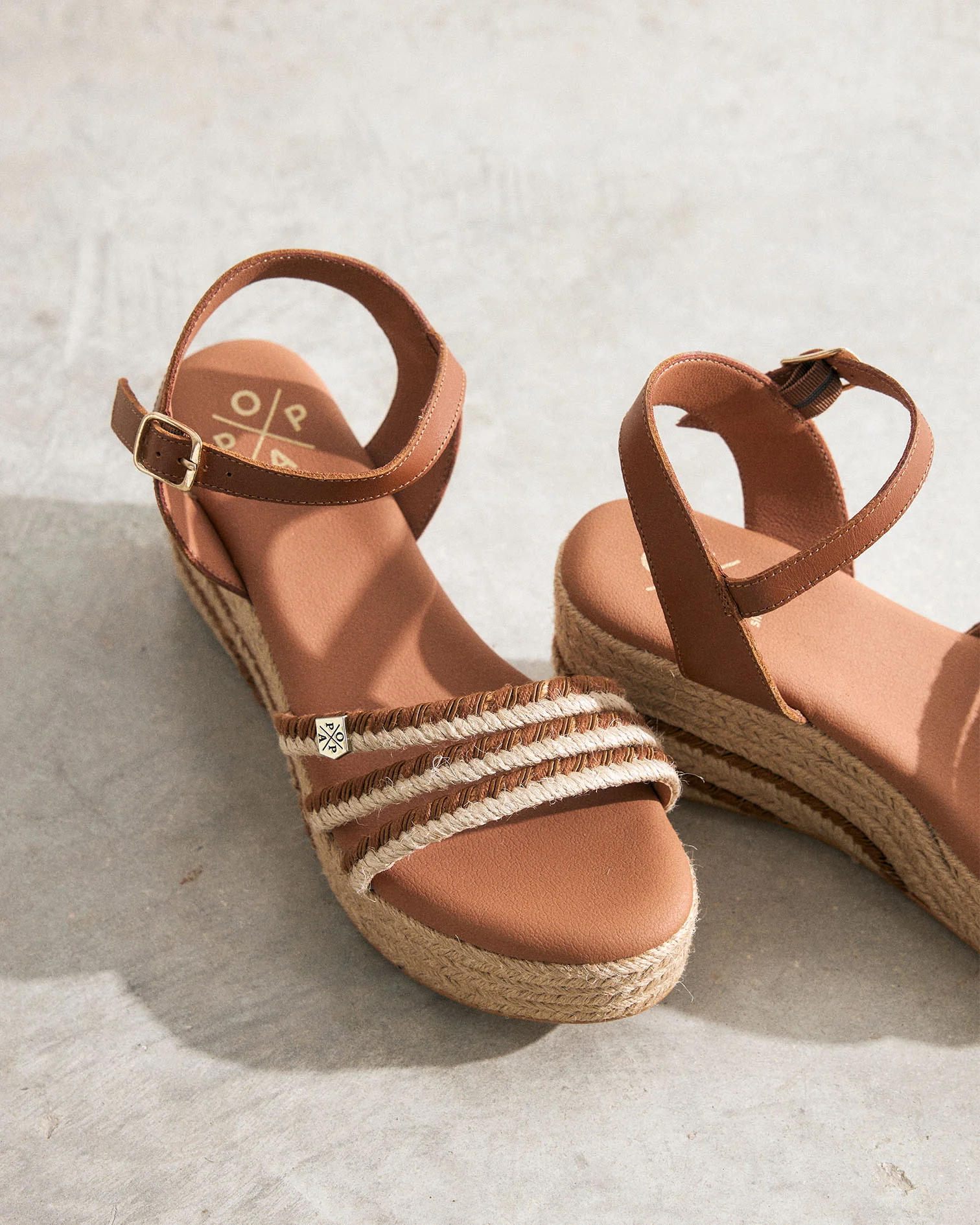 Cuña Albany Yute Cuero - Image 6