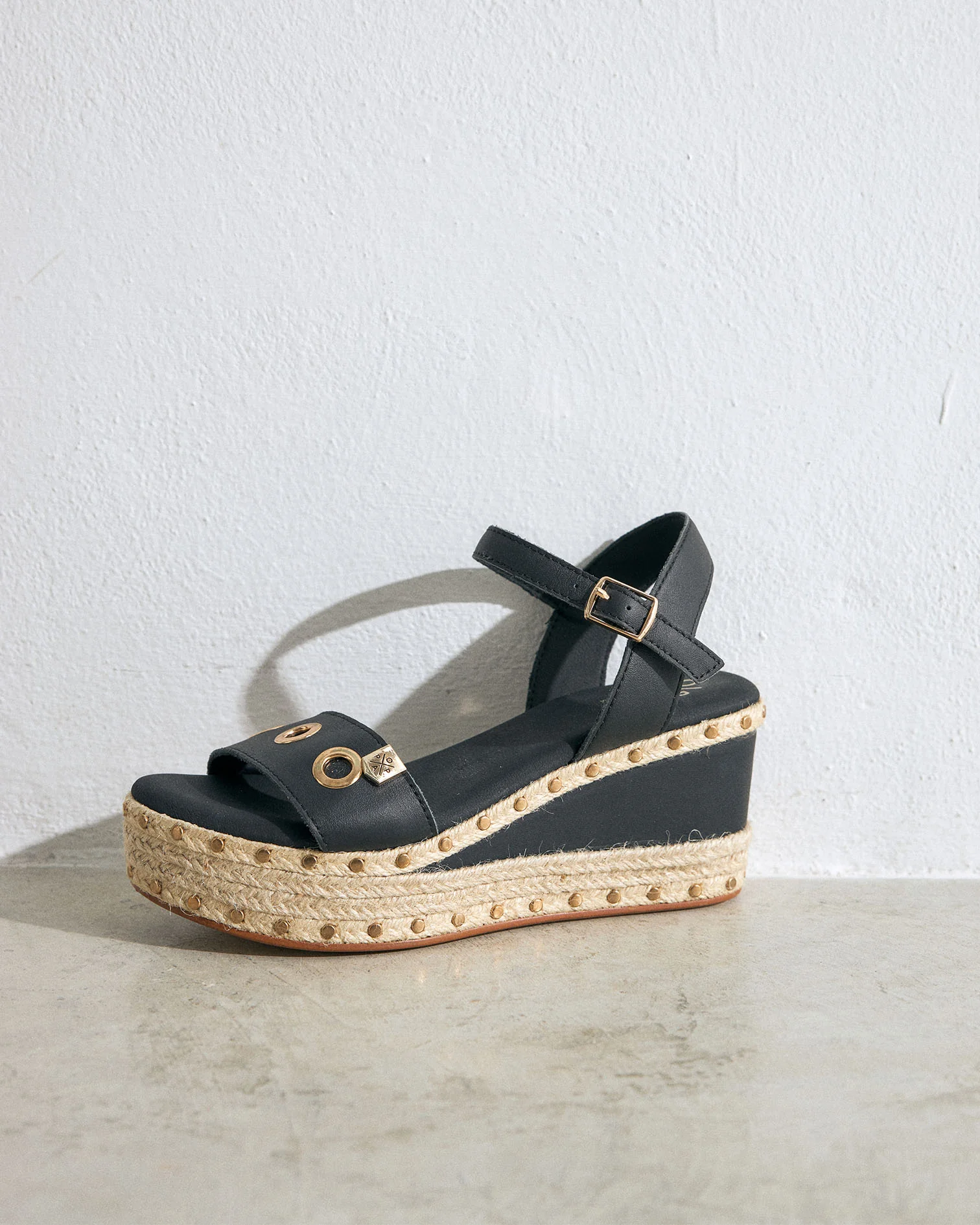 Cuña Arambol Tachuelas Napa Negro - Image 6