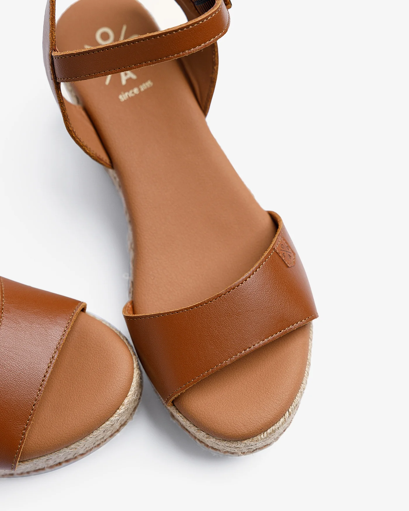 Cuña Arenal Piel Cuero - Image 7