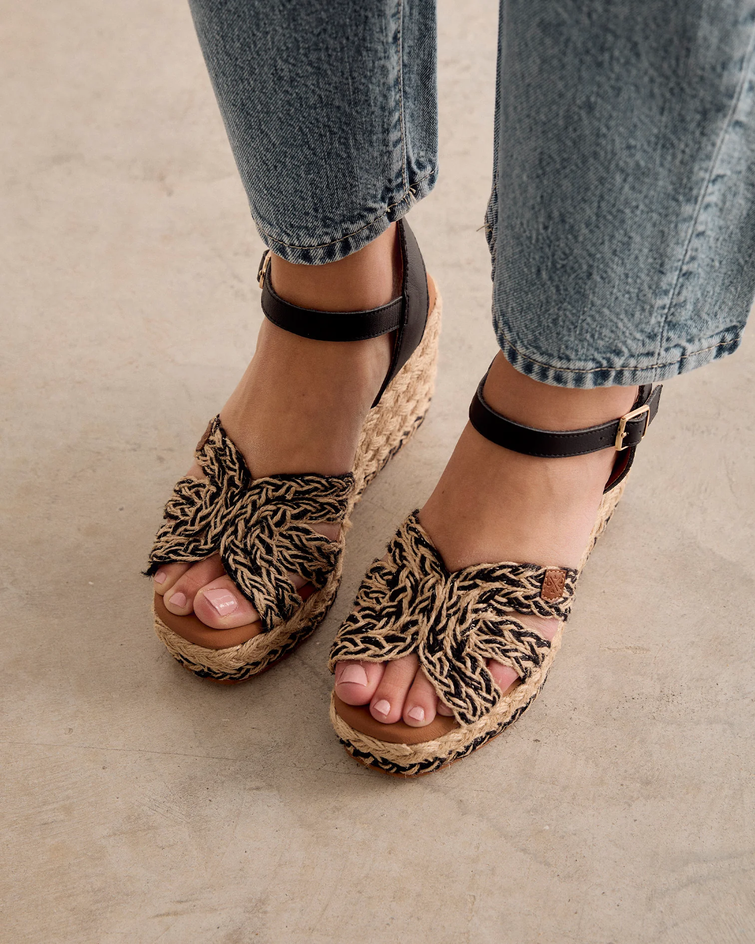 Cuña Avalo Yute Negro - Image 4