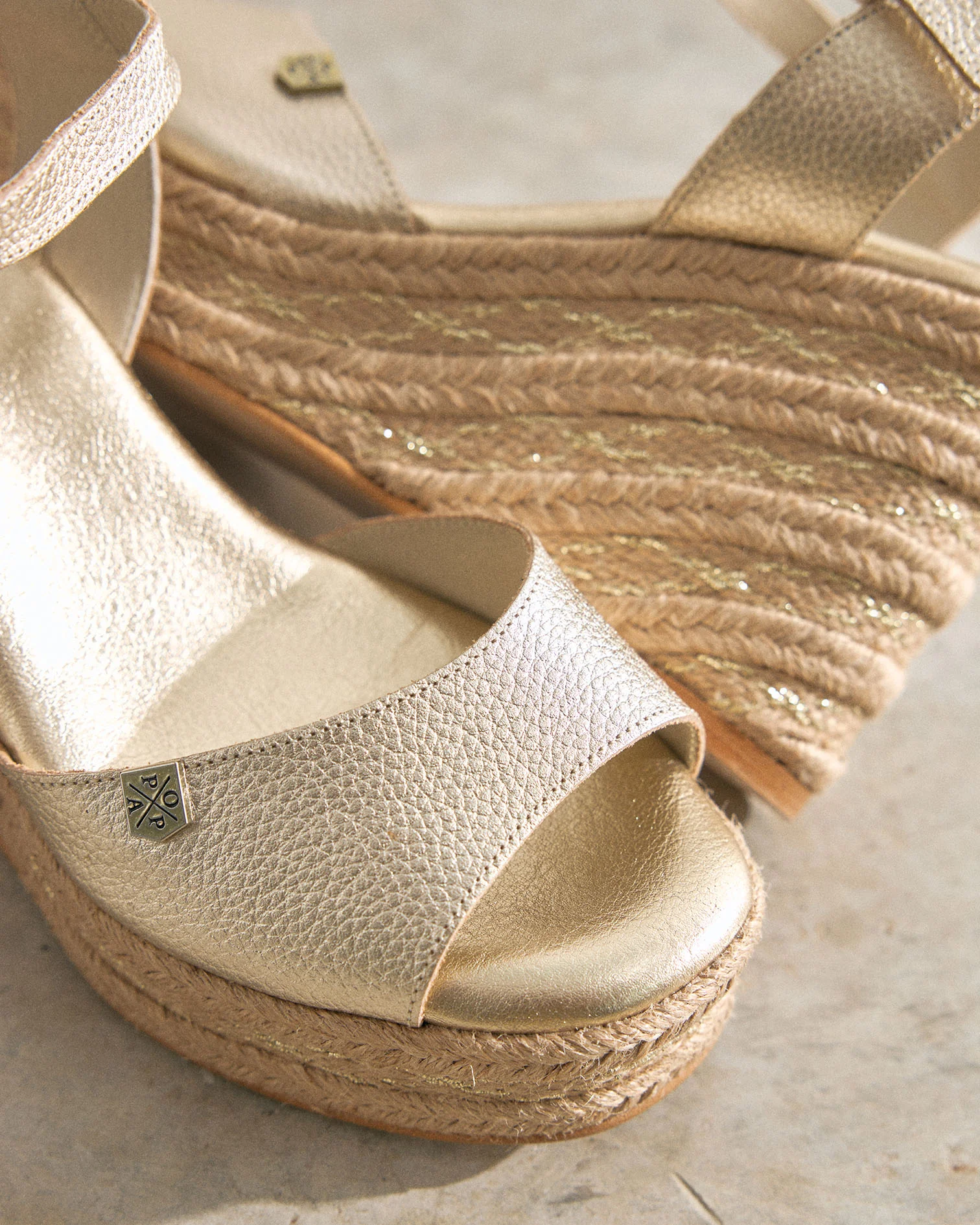 Cuña Breñas Laminado Oro Galaxy - Image 3