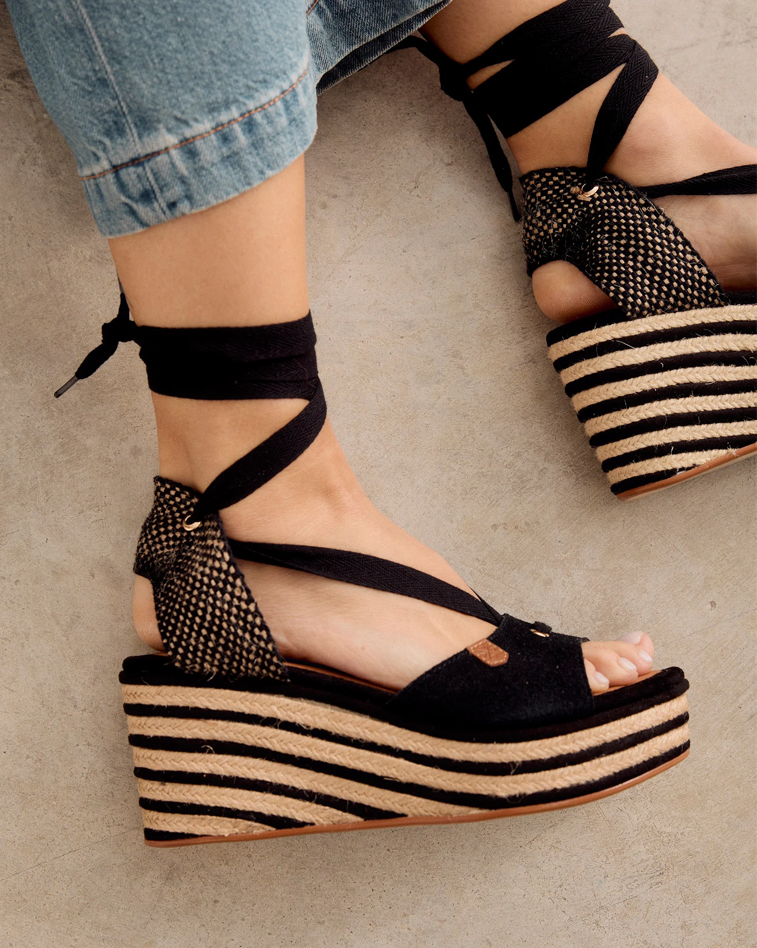 Cuña Valdes Serraje Negro - Image 4