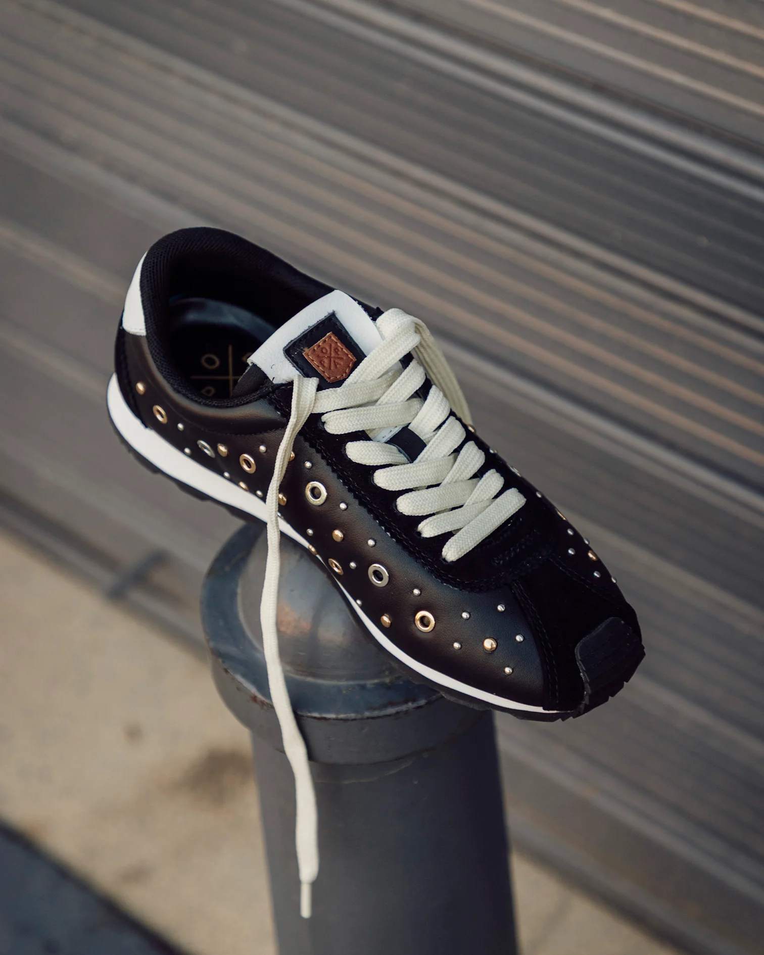 Zapatilla Inara Tachuelas Negro - Image 12