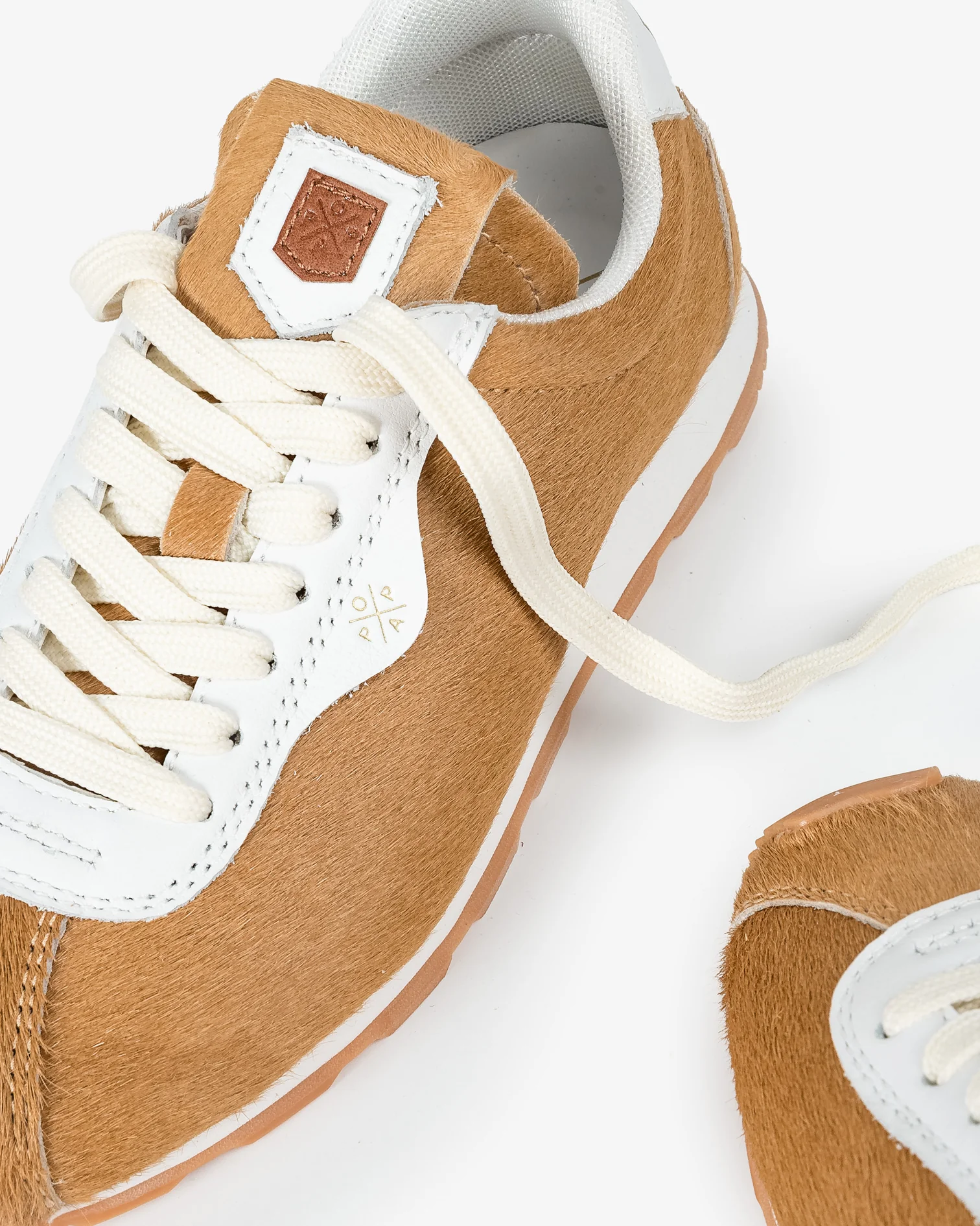 Zapatilla Kira Pony Beig - Image 5